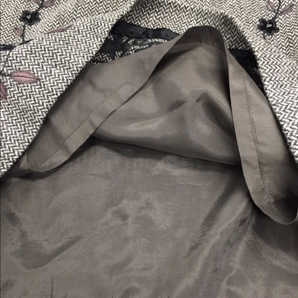❌❌ SOLD Ann Taylor Design Skirt Sz 4 - Picture 4 of 8